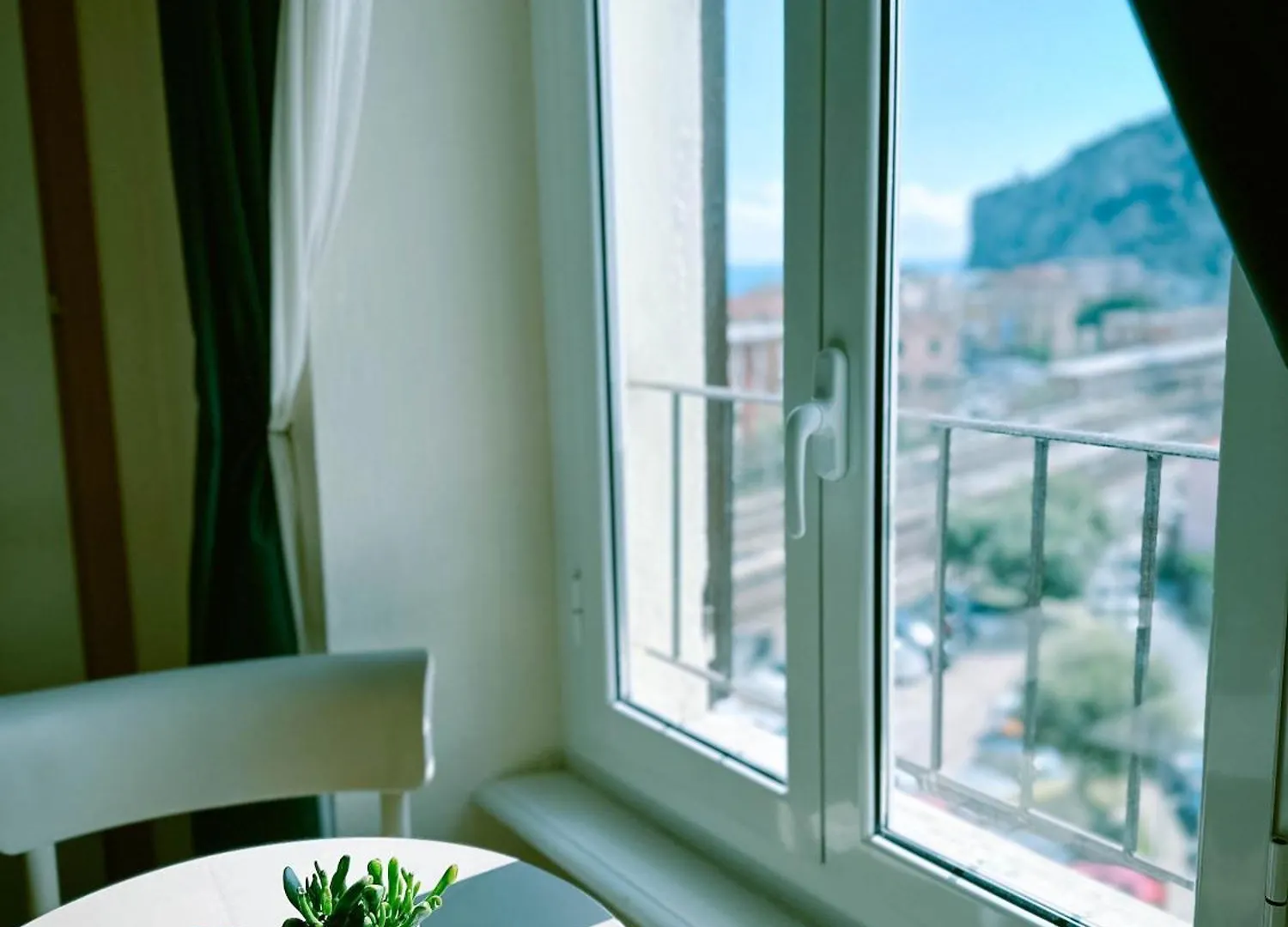 Hotel Bello By Ostello Bello Finale Ligure