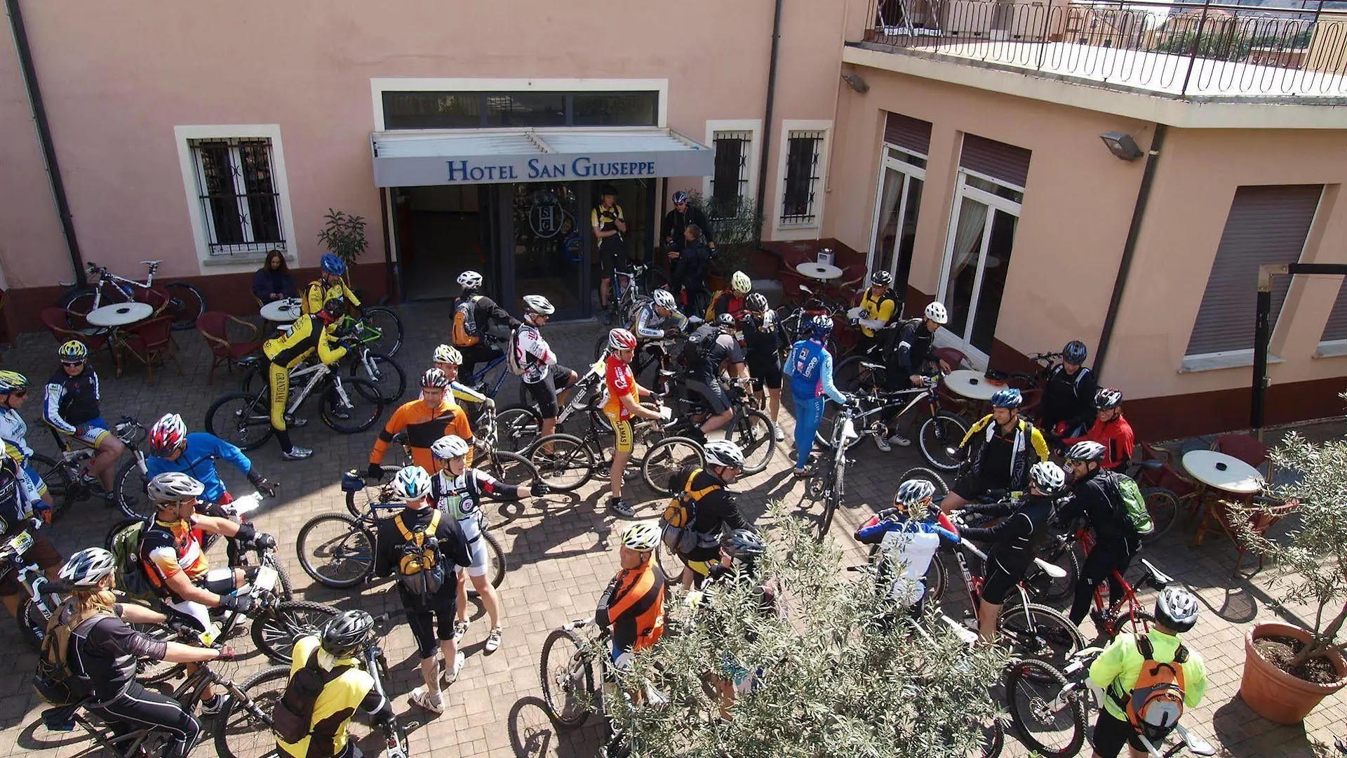 Hotel Bello By Ostello Bello Finale Ligure