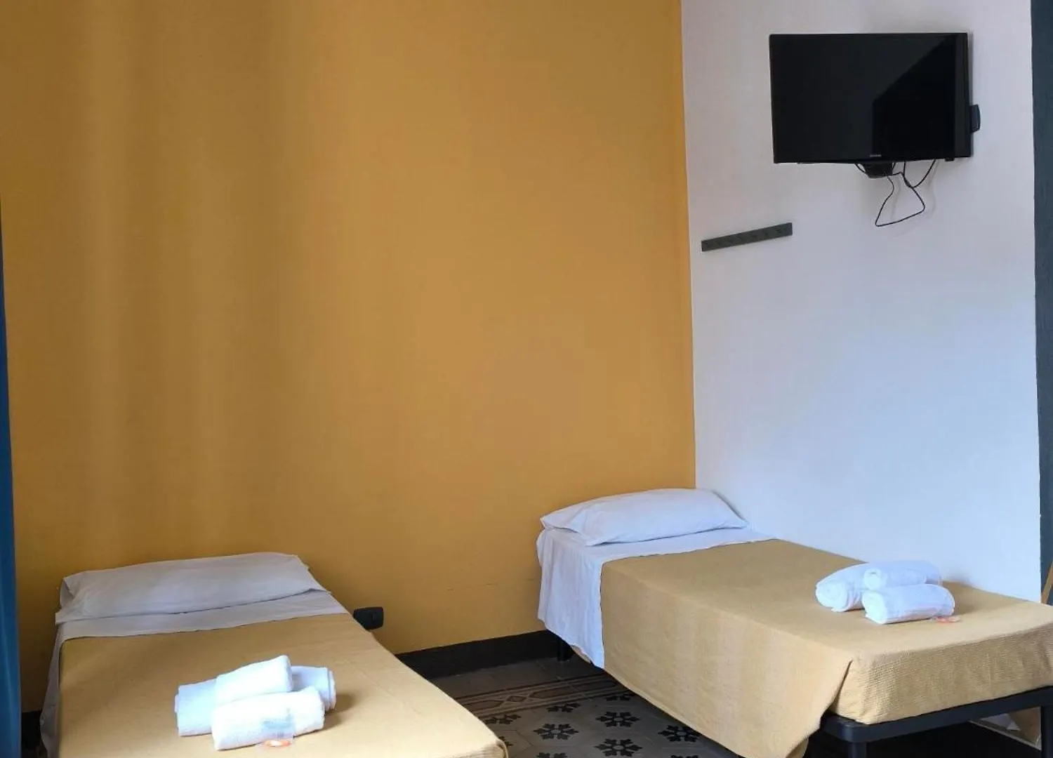 Hotel Bello By Ostello Bello Finale Ligure